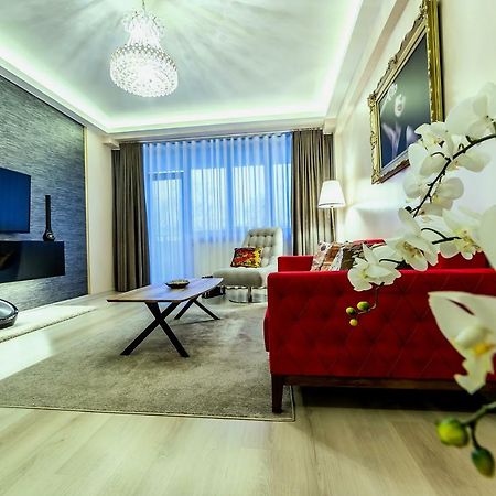 Apartment Chic By Landev Brasov Exterior photo