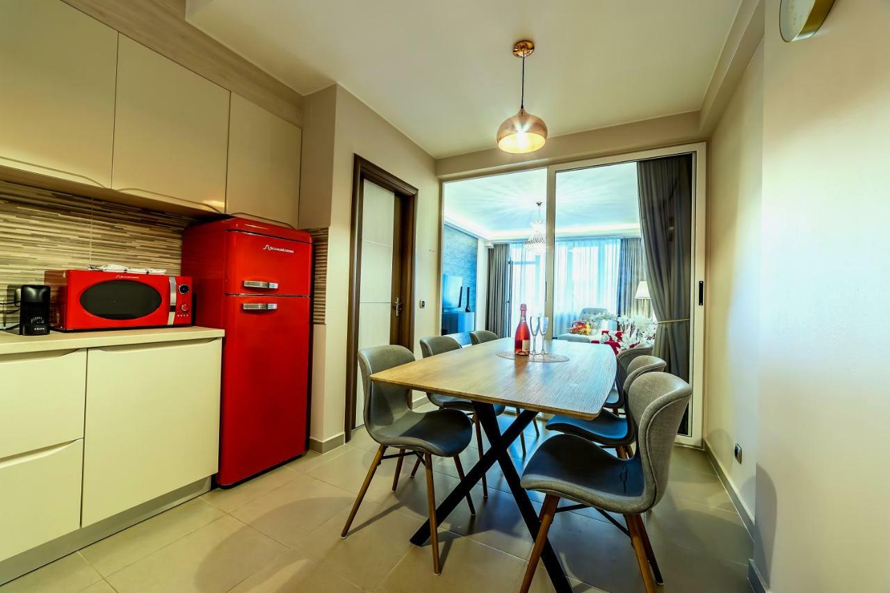 Apartment Chic By Landev Brasov Exterior photo