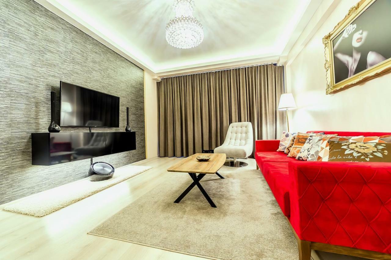 Apartment Chic By Landev Brasov Exterior photo
