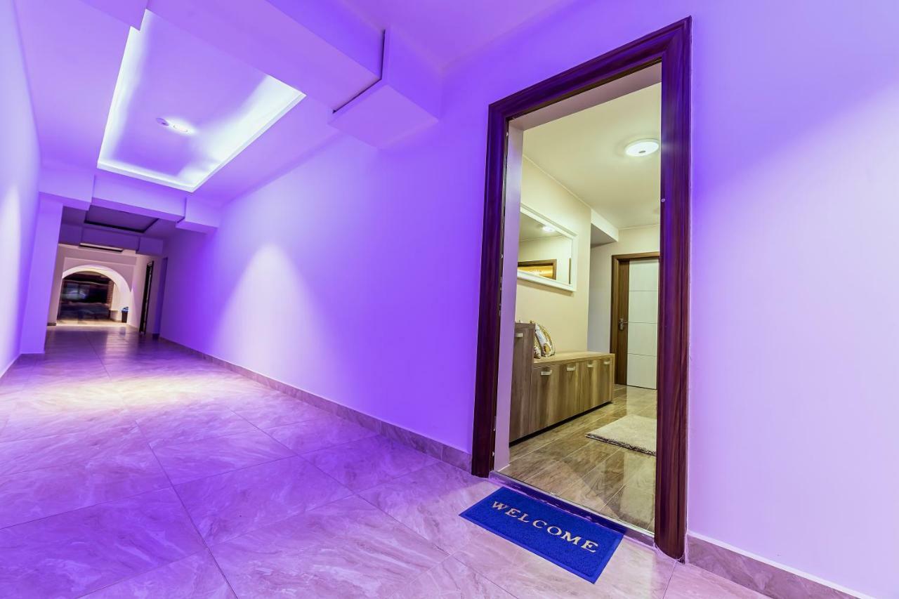Apartment Chic By Landev Brasov Exterior photo